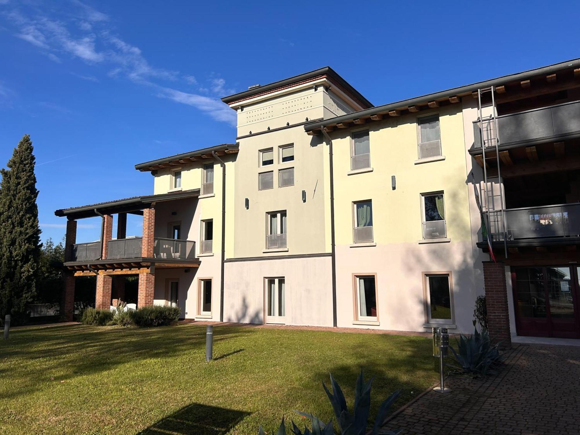Hotel Della Torre 1850 Ponte San Marco Екстер'єр фото