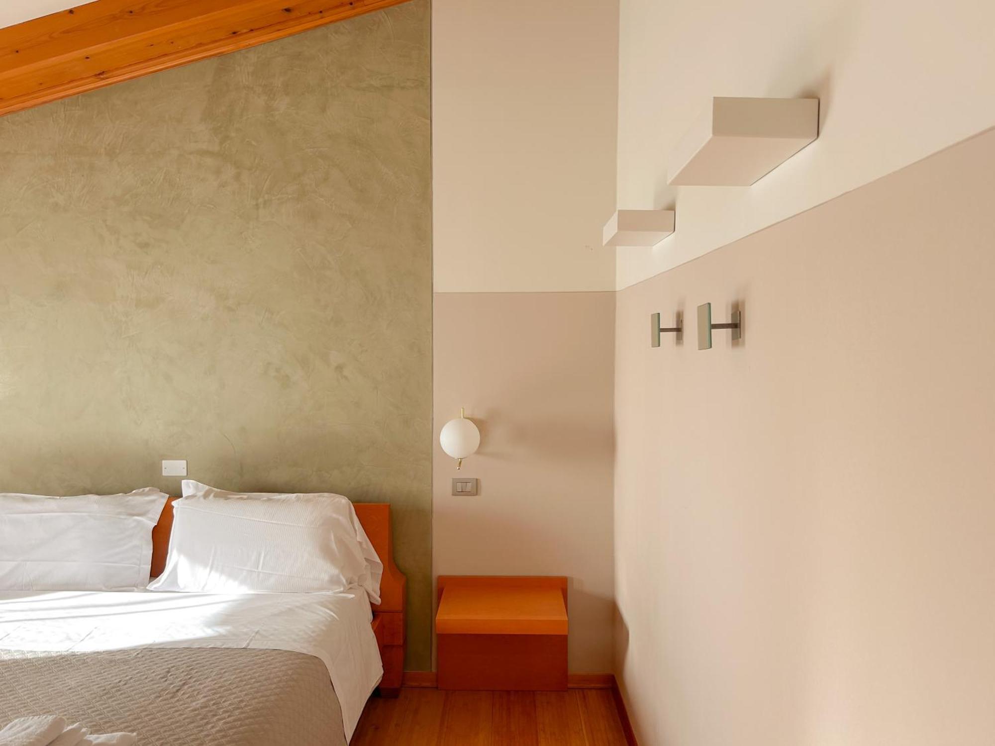 Hotel Della Torre 1850 Ponte San Marco Екстер'єр фото